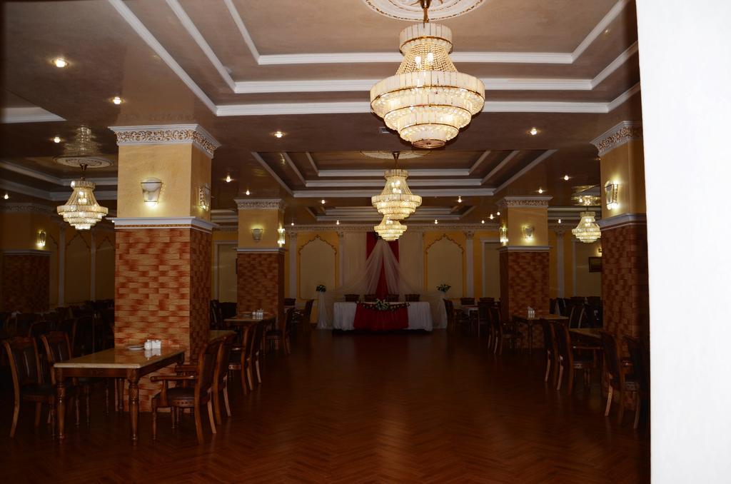 Saryarka Hotel アスターナ エクステリア 写真