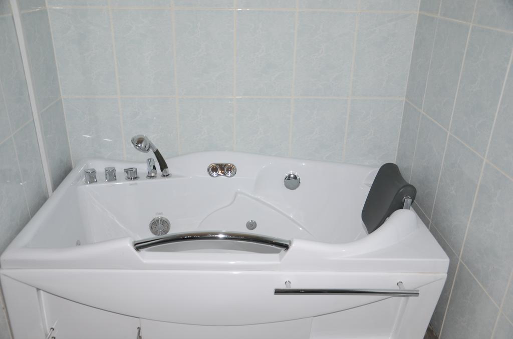 Saryarka Hotel アスターナ 部屋 写真