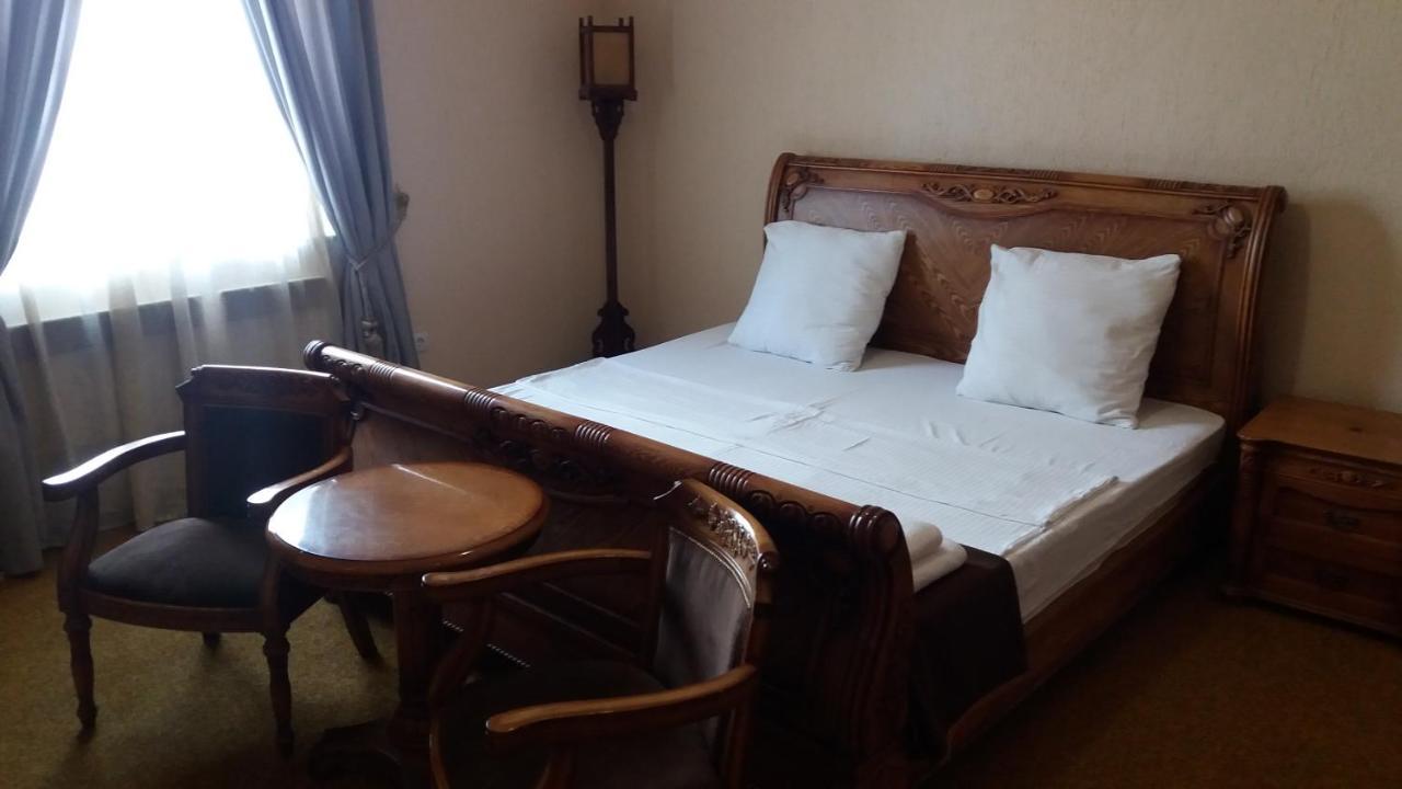 Saryarka Hotel アスターナ エクステリア 写真