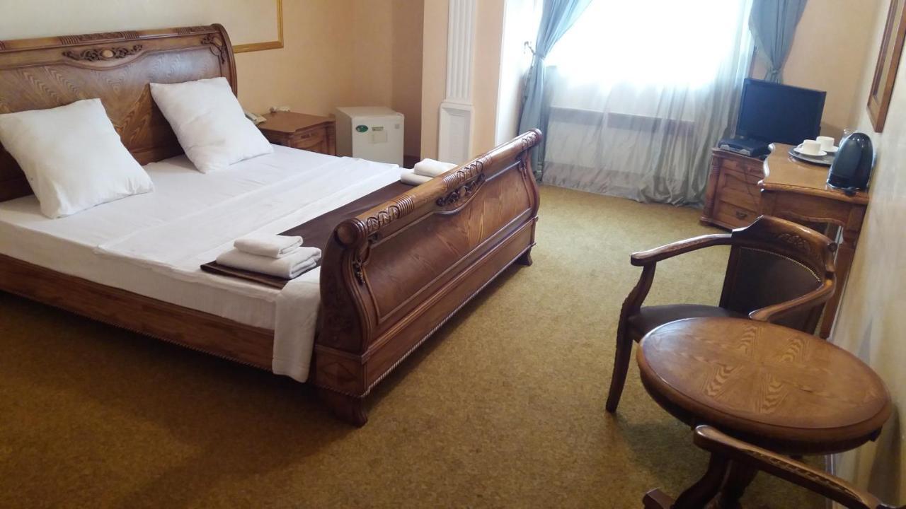 Saryarka Hotel アスターナ エクステリア 写真